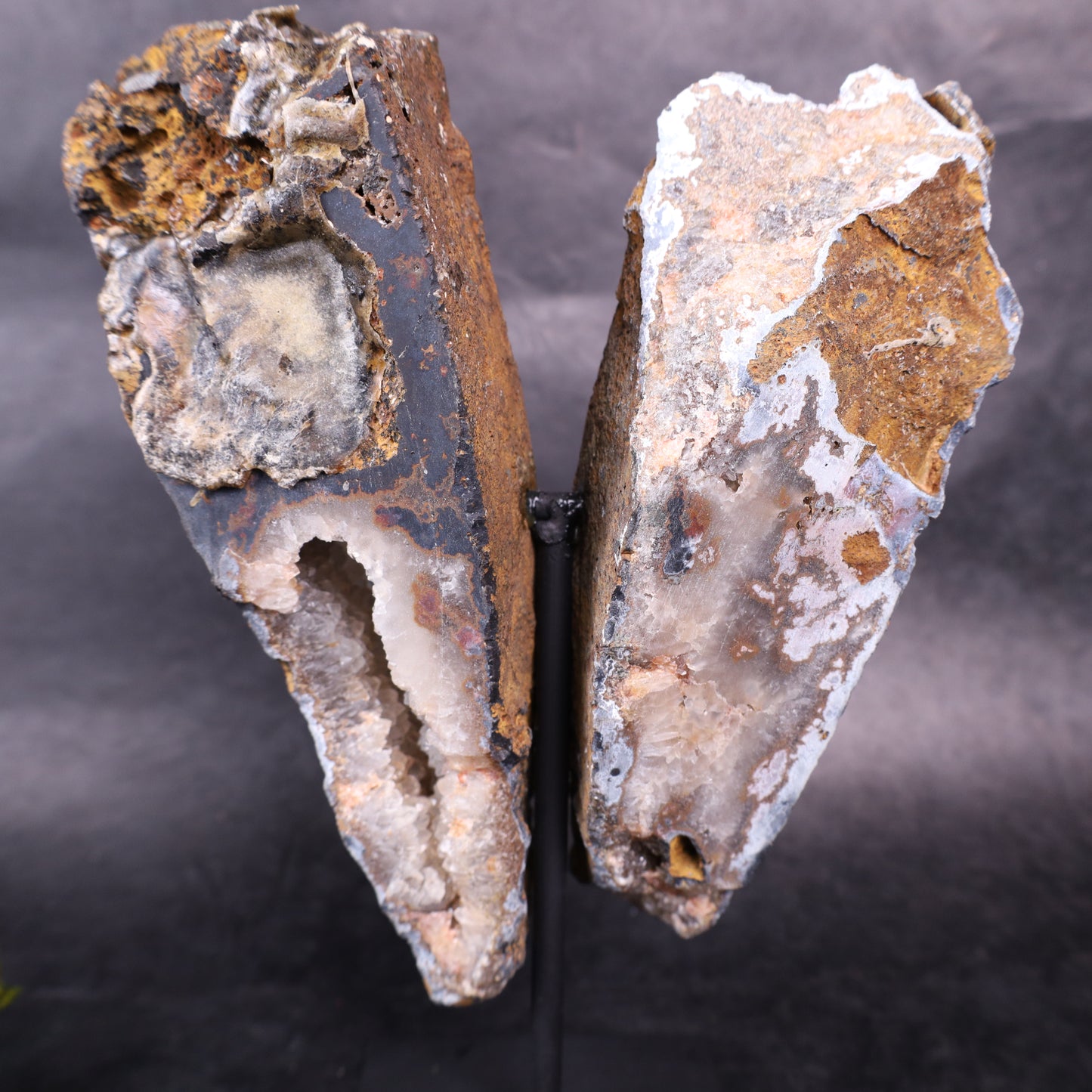 Achatgeoden Paar auf Metallständer