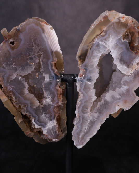 Achatgeode aus Brasilien auf Metallständer