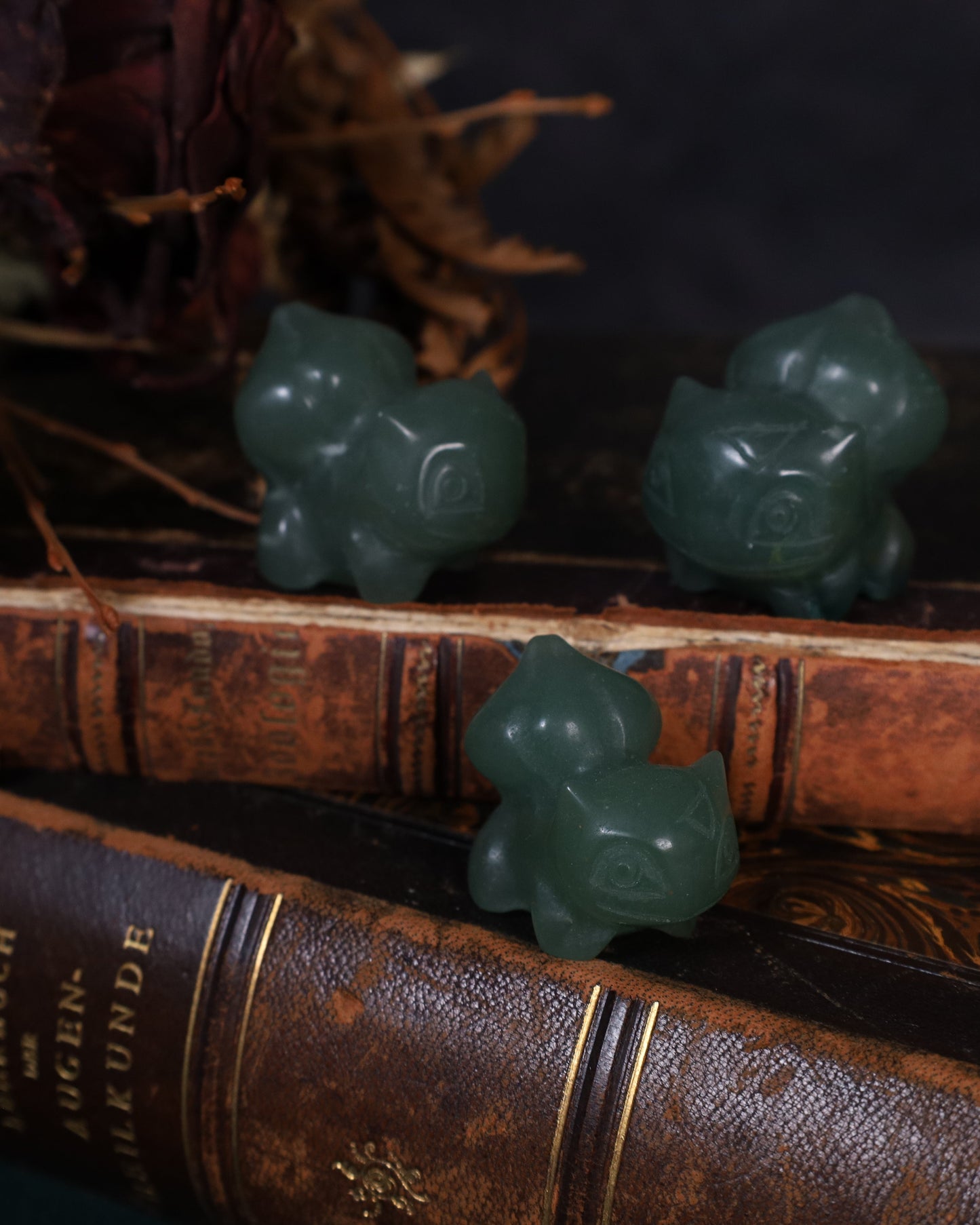 Bisasam Figur aus Aventurin | ca. 3 cm