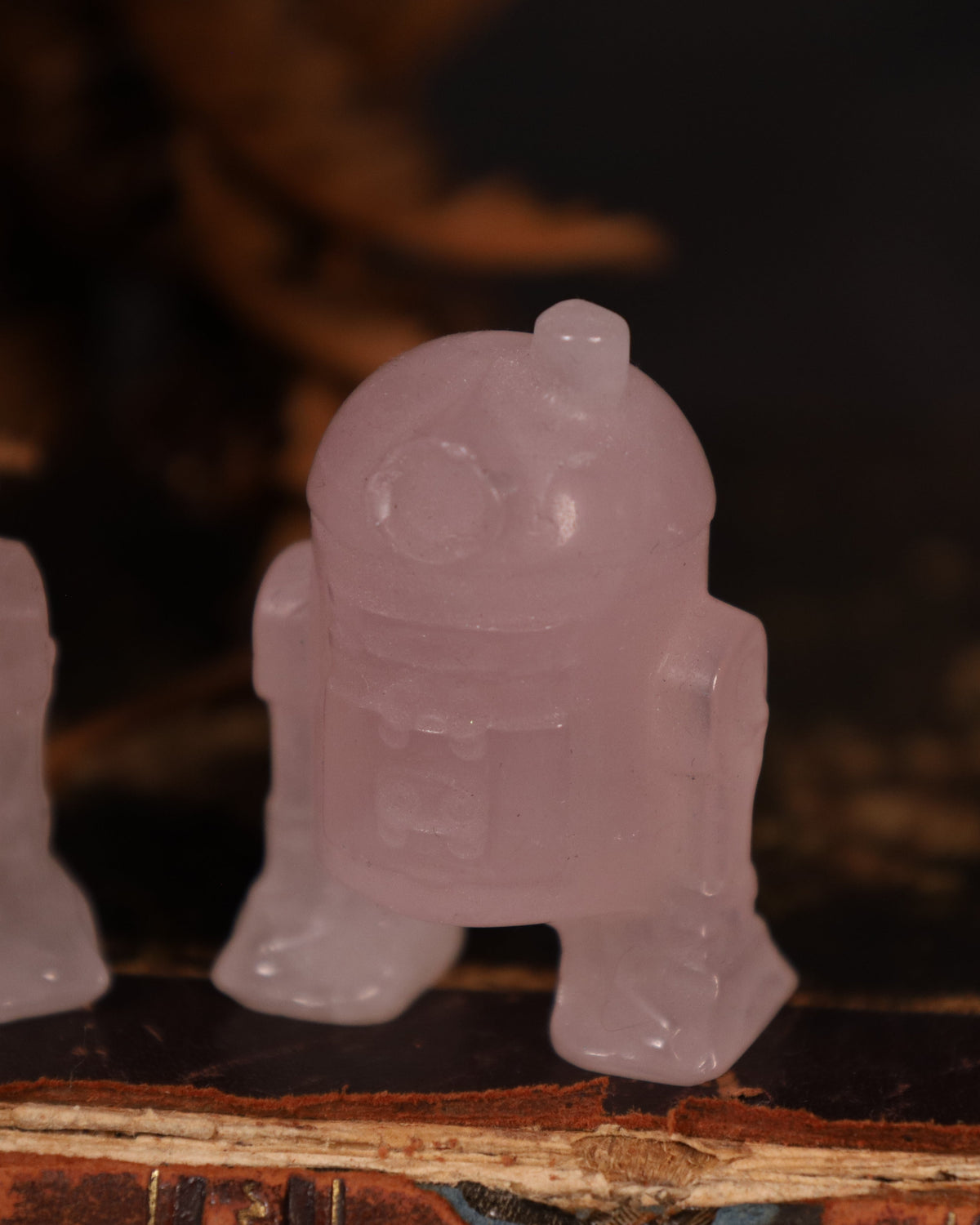 R2D2 figurine made of quartz | approx. 4 cm