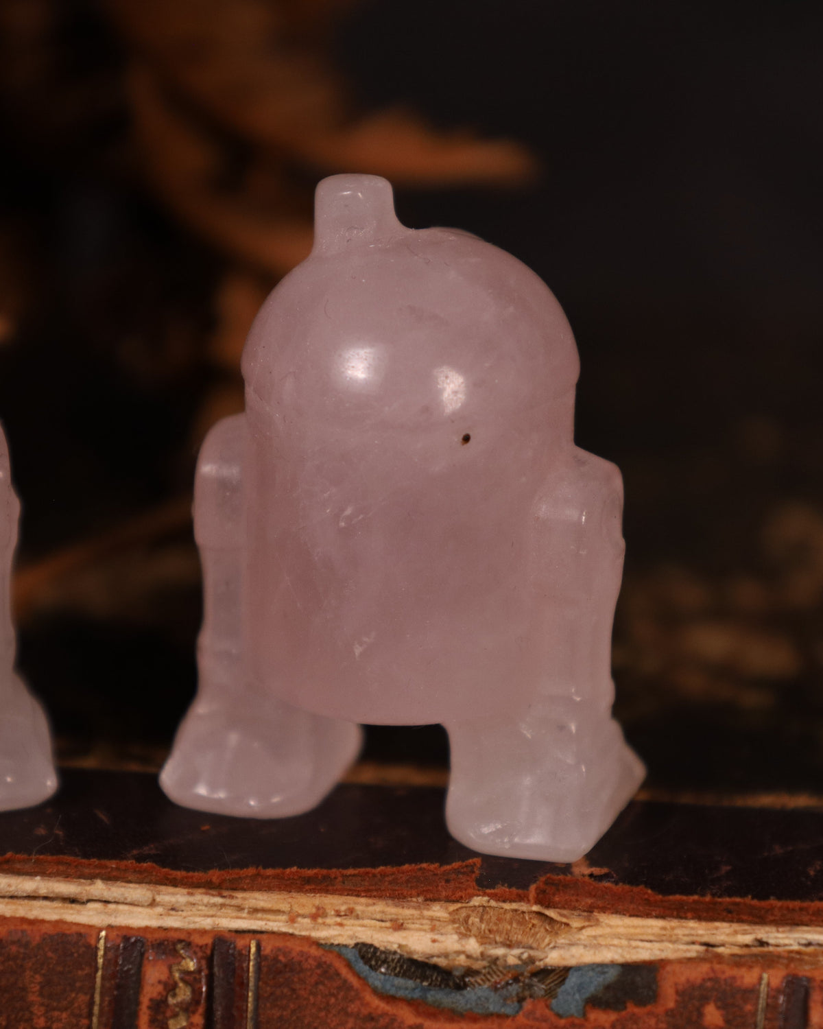 R2D2 figurine made of quartz | approx. 4 cm