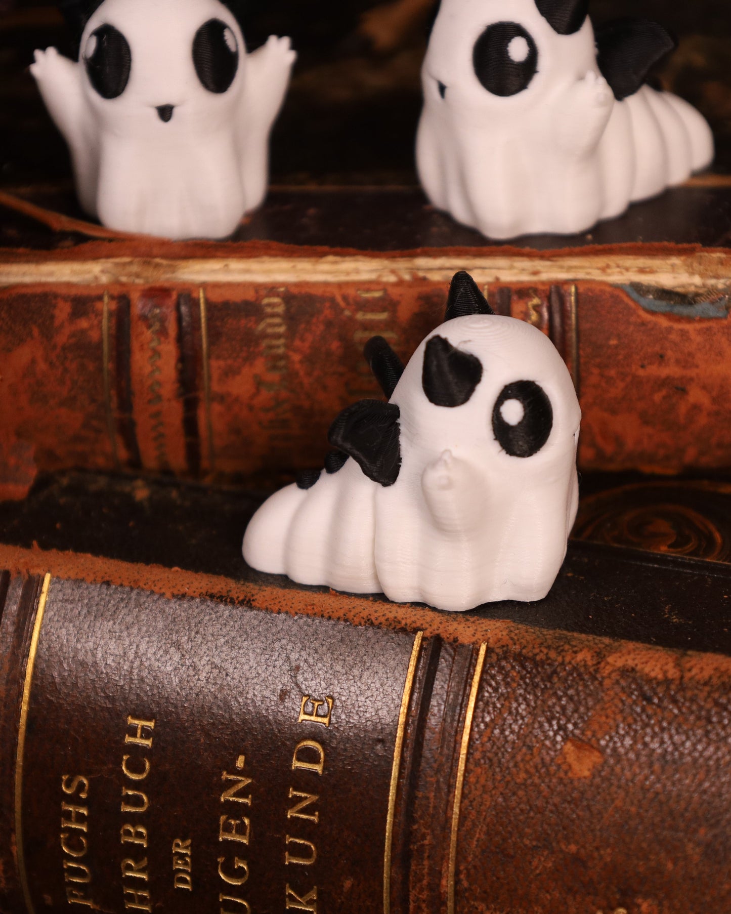 Cute little ghost figurines | 3D printed | approx. 3–4 cm tall