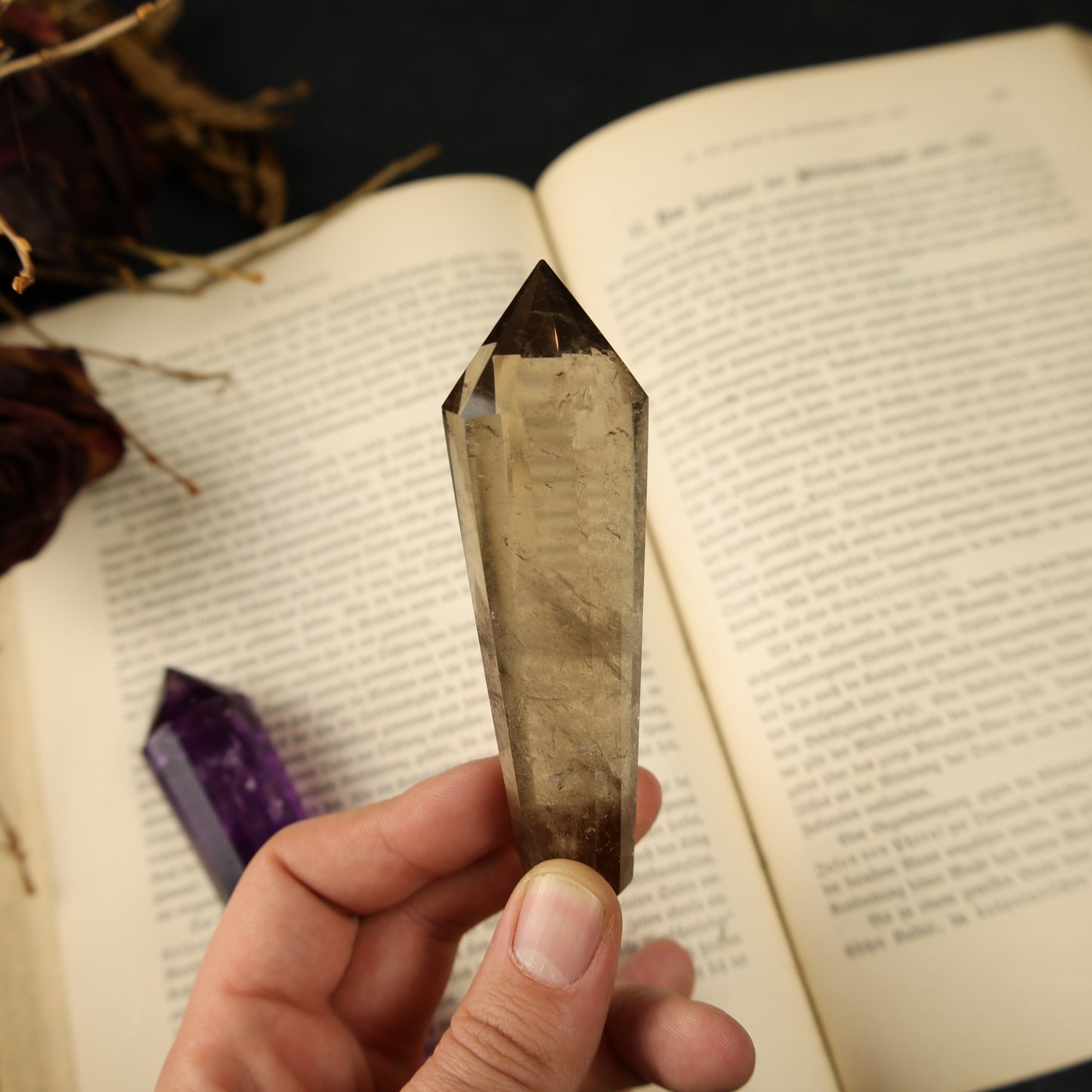 Amethyst oder Rauchquartz Vogelkristall Schliff
