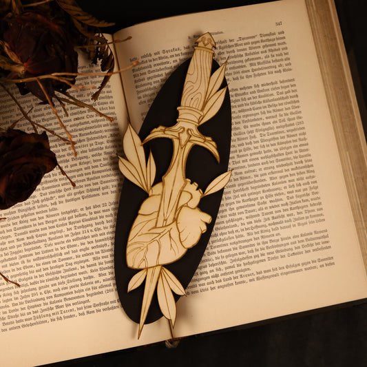 Dagger wall decoration - Christmas gift, frog skeleton, witchcraft, medieval, vegan taxidermy, vegan skull