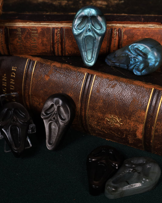 Scream Maske aus Labradorit oder Silber Obsidian | Handgeschnitzte Kristallskulptur